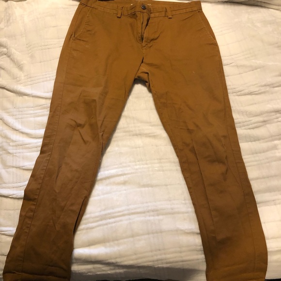 Old Navy Khakis, 34x32 - Picture 1 of 8